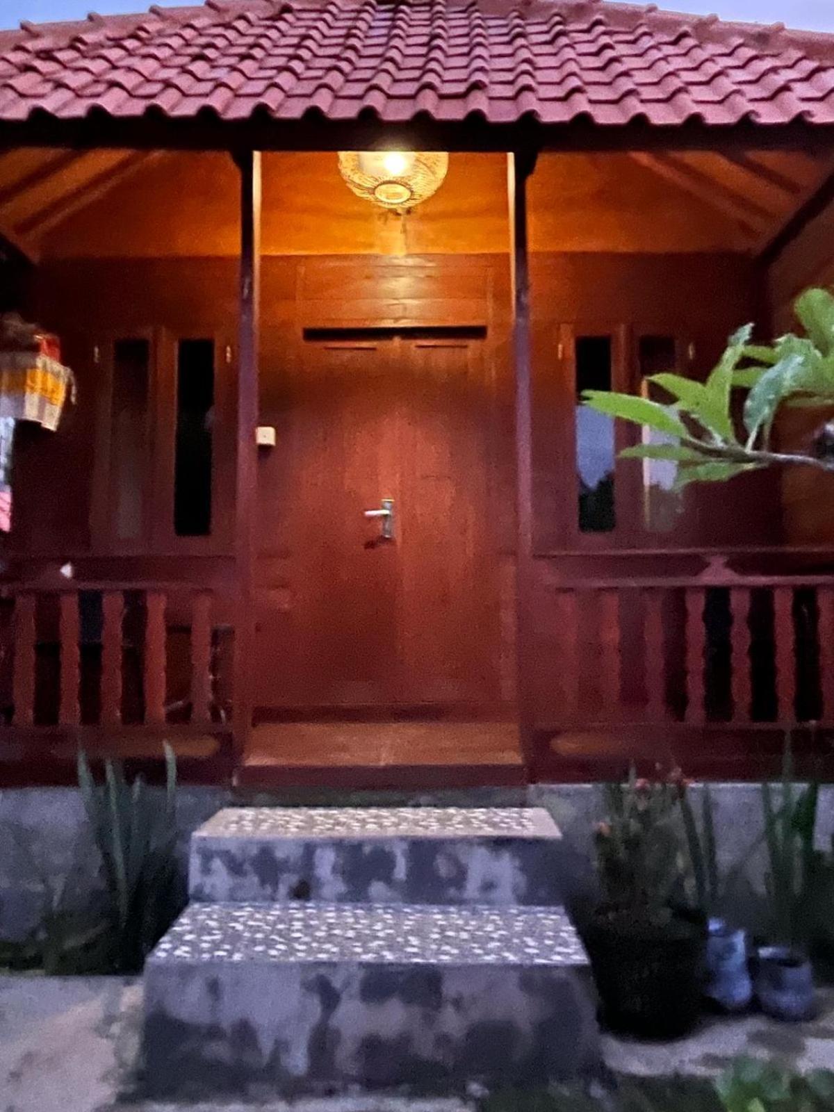 Telagamas Guest House Banjarangkan Екстериор снимка